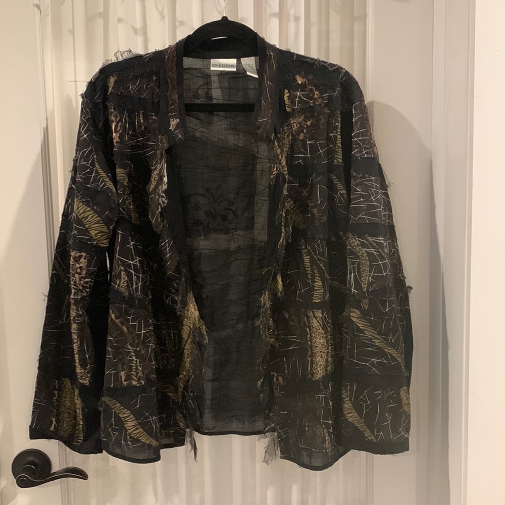 Chicos Size 2 animal print lightweight jacket